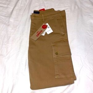 Levi’s Khaki Cargo Pants